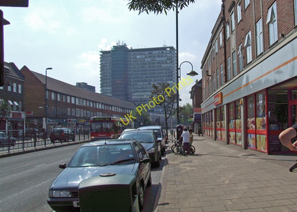 Photo 6"x4" Tolworth Broadway Surbiton c2009