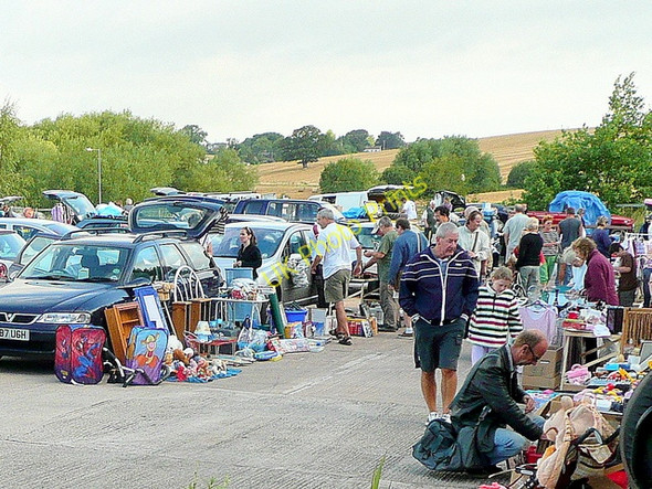 Photo 6"x4" Ross-on-Wye Sunday car-boot 1 Ross-on-Wye c2009