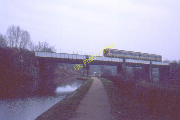 Photo 6"x4" Gathurst railway viaduct Gathurst c1989