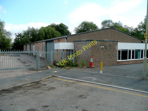 Photo 6"x4" Empty factory unit, Alton Road Industrial Estate Ross-on-Wye c2009