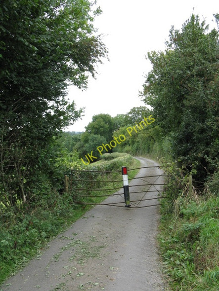 Photo 6"x4" Gated Road Brockmanton c2009