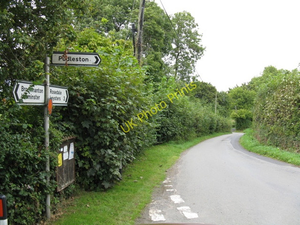Photo 6"x4" Lane Junction Signs, Whyle Whyle c2009