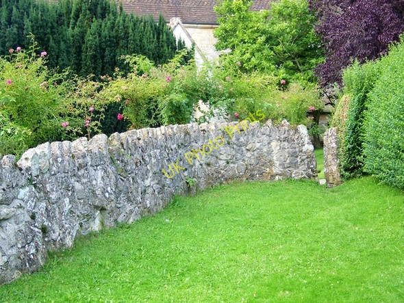 Photo 6"x4" Squeeze stile, Woodborough Bottlesford c2009