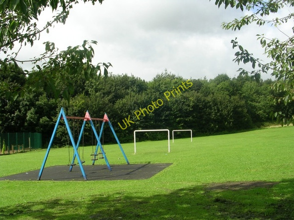 Photo 6"x4" Mill Carr Hill Recreation Ground - Mill Carr Hill Road Oakenshaw\/SE1727 c2009