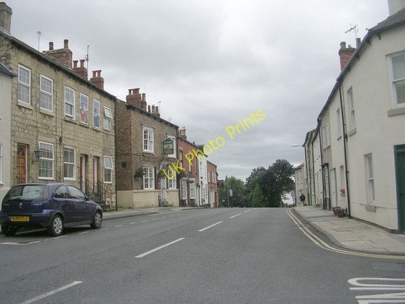 Photo 6"x4" Briggate - viewed from Cheapside Knaresborough c2009