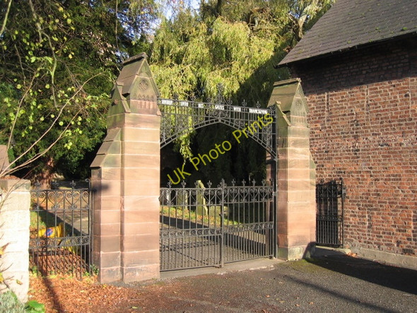 Photo 6"x4" The gates to St Deiniol's church, Hawarden Hararden\/Penarl\u00e2g c2007