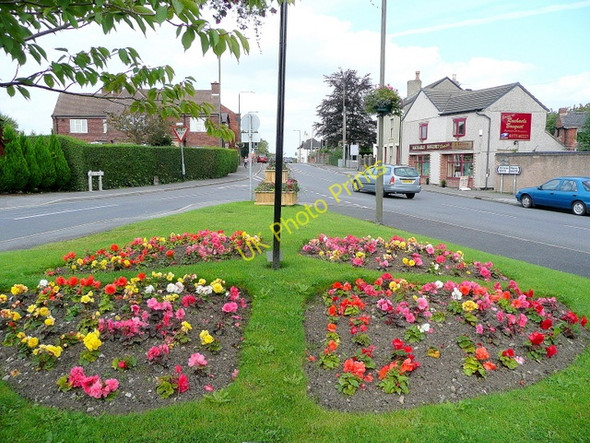 Photo 6"x4" Floral display at Swanwick Alfreton c2009