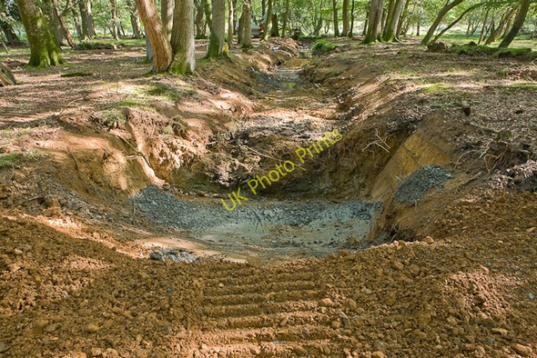 Photo 6"x4" Warwickslade Cutting: filling it in Bank\/SU2807 c2009 P1