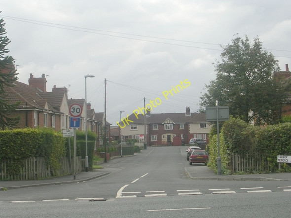 Photo 6"x4" Harrop Terrace - Britannia Road Morley\/SE2627 c2009