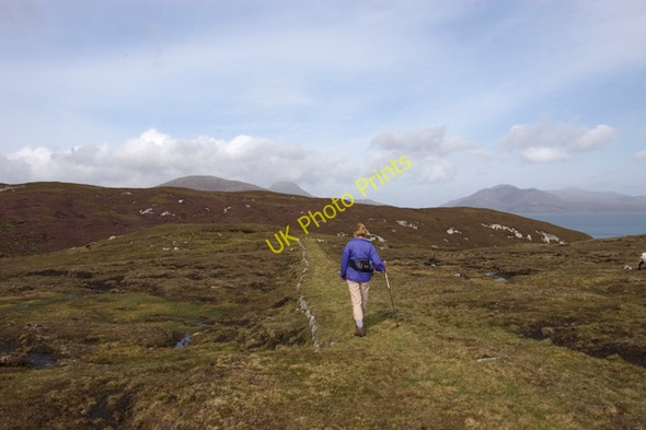 Photo 6"x4" Footpath on Scalpay Ceann a Bh\u00e0igh\/NG2395 c2009