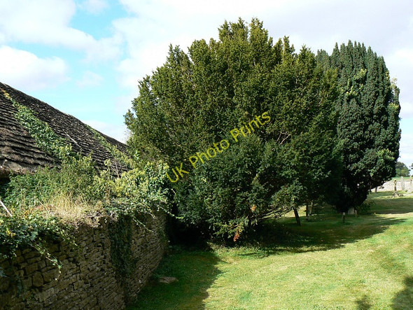 Photo 6"x4" Barn and churchyard, Coates Coates\/SO9800 c2009