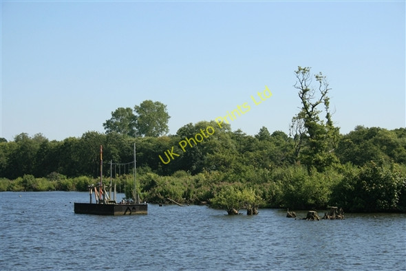 Photo 6"x4" Yacht club platform, Wroxham Broad Upper Street\/TG3217 c2007