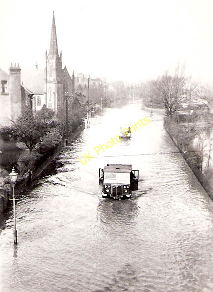 Photo 6"x4" Melton Road in the floods of March 1947 West Bridgford c1947