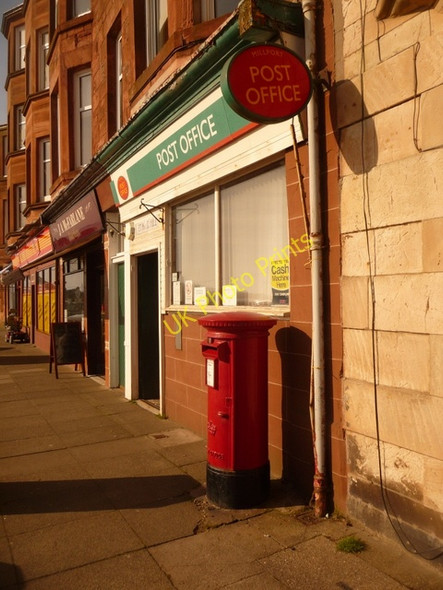 Photo 6"x4" Millport: postbox № KA28 1111, Guildford Street Millport c2009