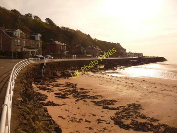 Photo 6"x4" Millport: Kames Bay railings Millport c2009