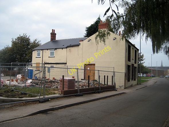 Photo 6"x4" Former pub, Thornes Lane Wharf Wakefield\/SE3320 c2009