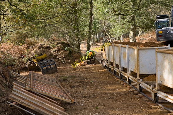 Photo 6"x4" Warwickslade Cutting: running the railway Bank\/SU2807 c2009