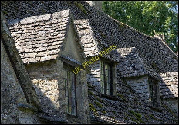 Photo 6"x4" Arlington Row roof detail Bibury c2007