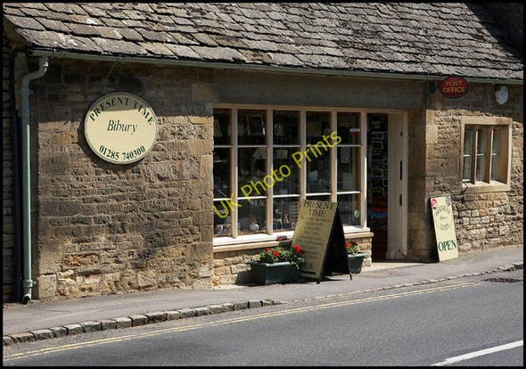 Photo 6"x4" Gift Shop cum Post Office, Bibury Bibury c2007