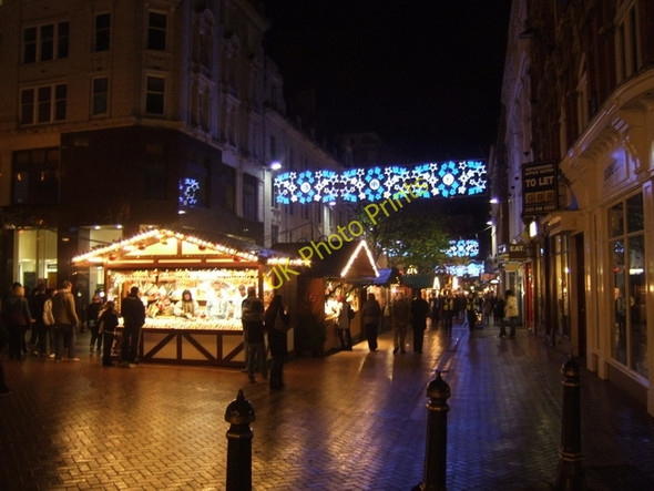 Photo 6"x4" Christmas Market on New Street Lee Bank c2009