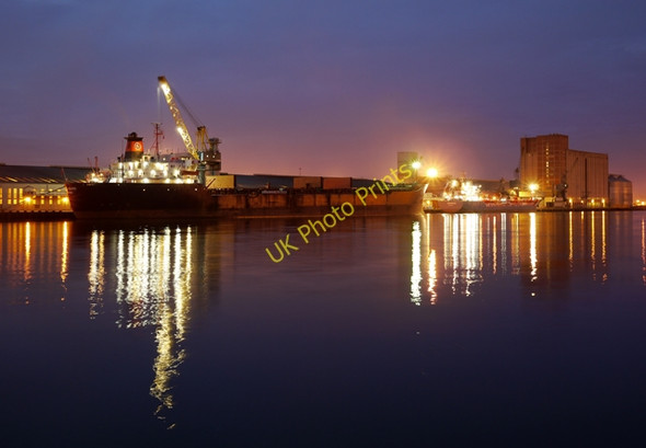 Photo 6"x4" Dusk at Belfast docks Belfast c2009