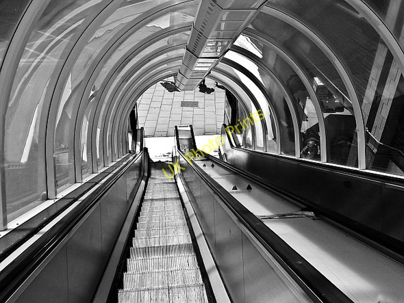 Photo 6"x4" Boar Lane Escalator Leeds\/SE3034 c2008