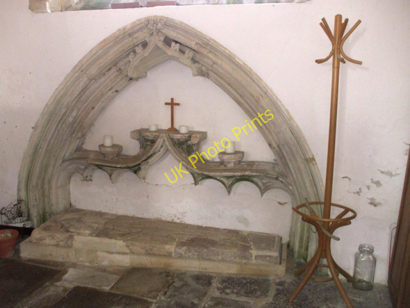 Photo 6"x4" The Easter Sepulchre at St. Katherine's, Winterbourne Bassett Winterbourne Bassett c2008