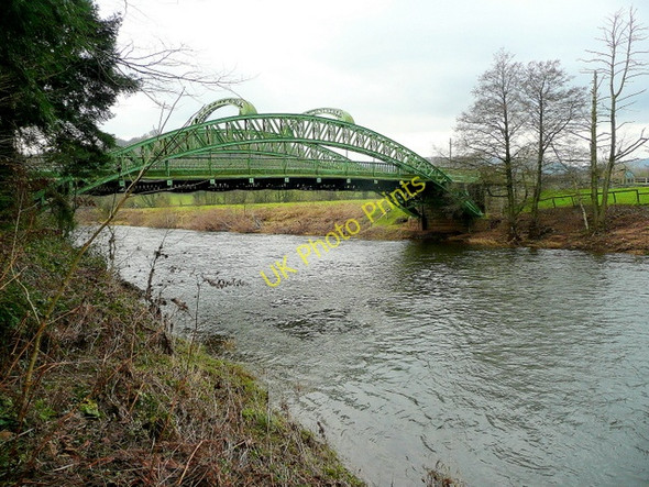 Photo 6"x4" River Usk and Chain Bridge Nant-y-derry c2009