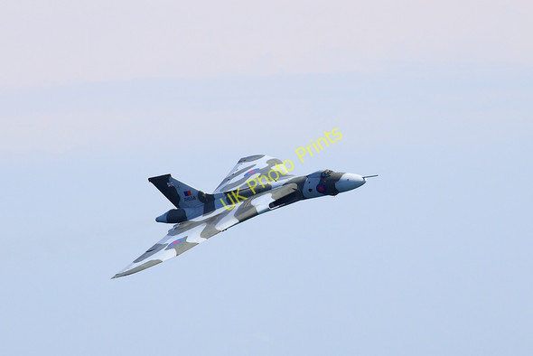 Photo 6"x4" Bournemouth Air Festival 2009 - the mighty Vulcan (2) Bournemouth c2009