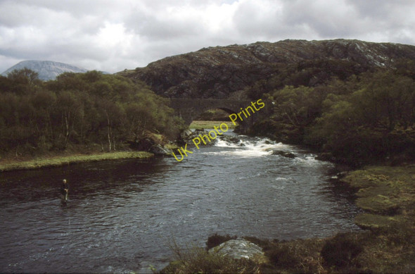 Photo 6"x4" Fisherman on Laxford River Bad na B\u00e0ighe Forest c1992