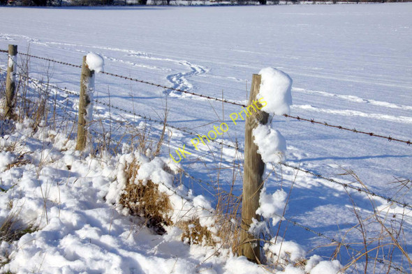 Photo 6"x4" Post and wire fence Aston Tirrold c2010