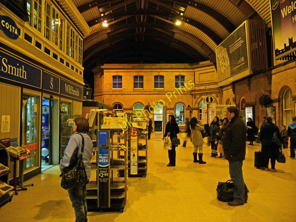 Photo 6"x4" Concourse at York railway station York\/SE5951 c2009 P1