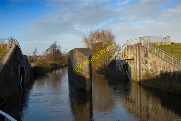 Photo 6"x4" River Wyre flood barrier Garstang c2010
