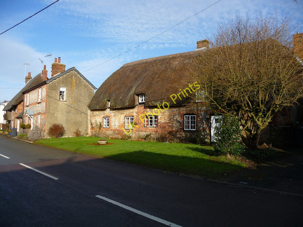 Photo 6"x4" Hurstbourne Tarrant - Cottages Hurstbourne Tarrant c2010