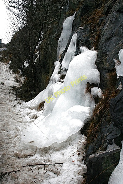 Photo 6"x4" Ice Fall beside Layby 59 Calvine c2010