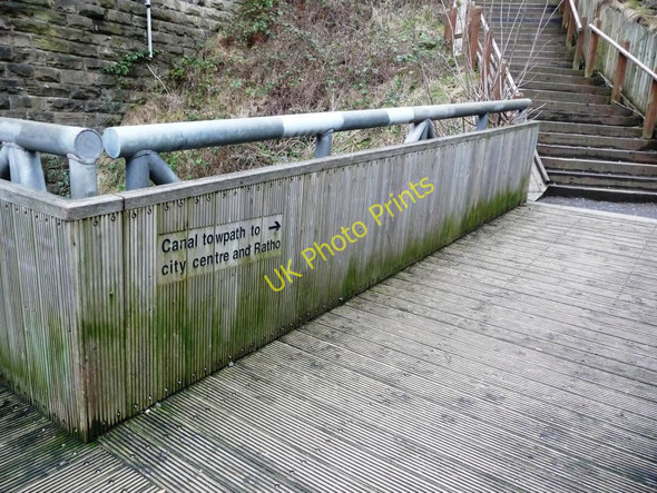 Photo 6"x4" This way [and a long flight of steps] to the canal towpath Craiglockhart c2010