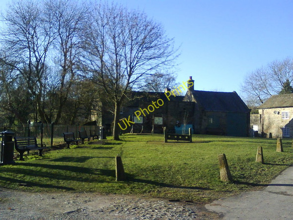 Photo 6"x4" The Stocks, Eyam Eyam c2010