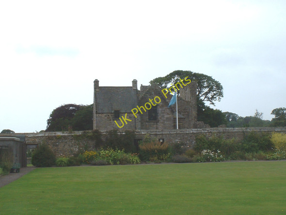 Photo 6"x4" Aberdour Castle Aberdour c2005