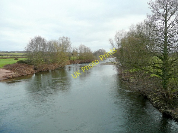 Photo 6"x4" River Usk at Llanvihangel Gobion Llanfair Kilgeddin c2010 P1