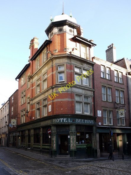 Photo 6"x4" Beehive Hotel, Cloth Market Newcastle upon Tyne c2010