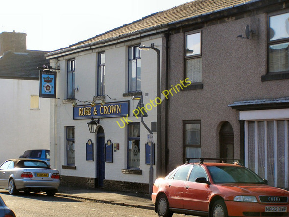 Photo 6"x4" Rose and Crown Bury\/SD8010 c2010