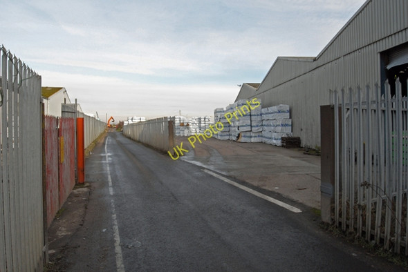 Photo 6"x4" Public Footpath, New Holland Dock New Holland\/TA0823 c2010