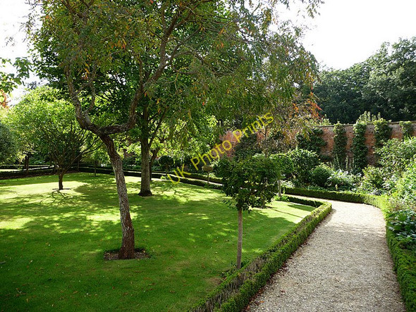 Photo 6"x4" Buscot Park, walled garden Buscot c2009