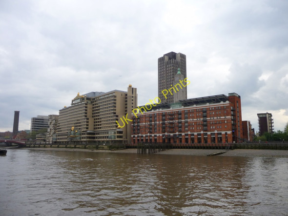 Photo 6"x4" Oxo Tower and Sea Containers House, London SE1 London c2009