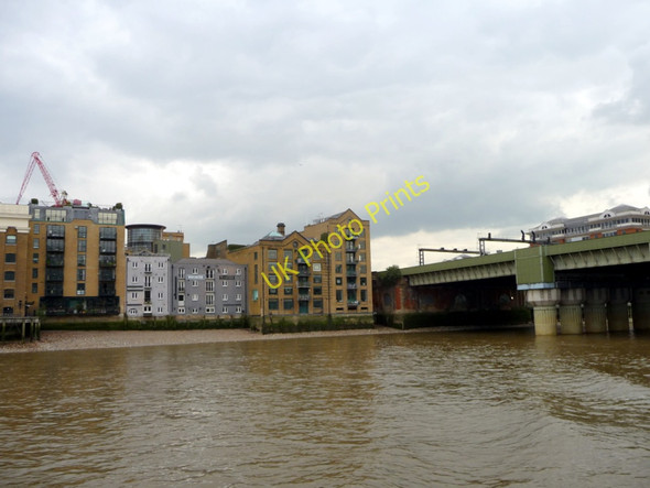 Photo 6"x4" Cannon Street Railway Bridge and the South Bank, London SE1 London c2009