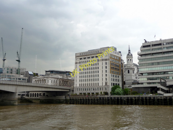 Photo 6"x4" North bank of The Thames near London Bridge London c2009