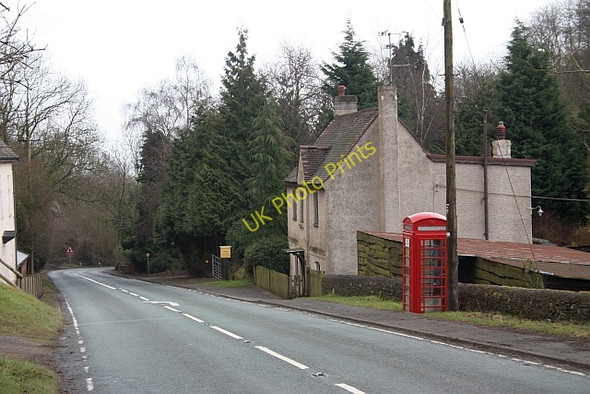 Photo 6"x4" Hollybush telephone kiosk Hollybush\/SO7636 c2010