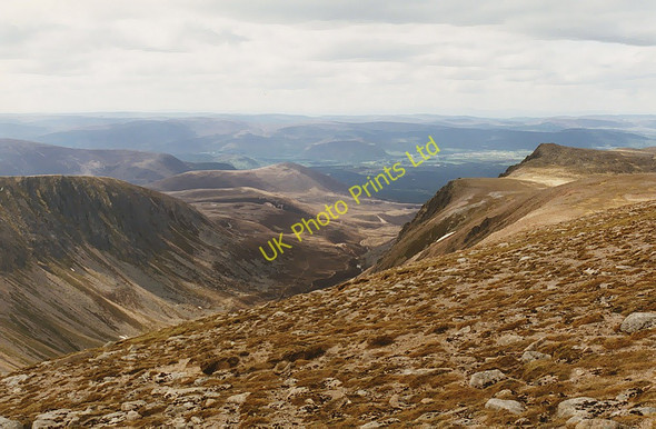 Photo 6"x4" View over the northern part of the Lairig Ghru Cairn Lochan c1996