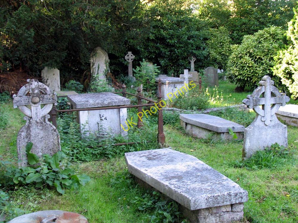 Photo 6"x4" St Paul, The Ridgeway, Mill Hill - Churchyard Mill Hill\/TQ2292 c2004