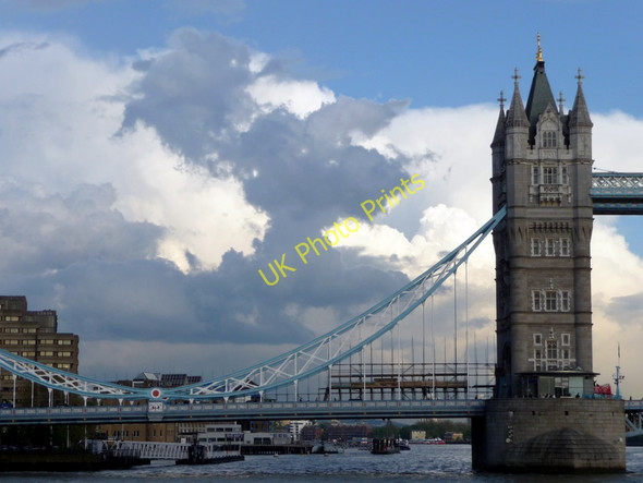 Photo 6"x4" Interesting Cloud Formation London c2009